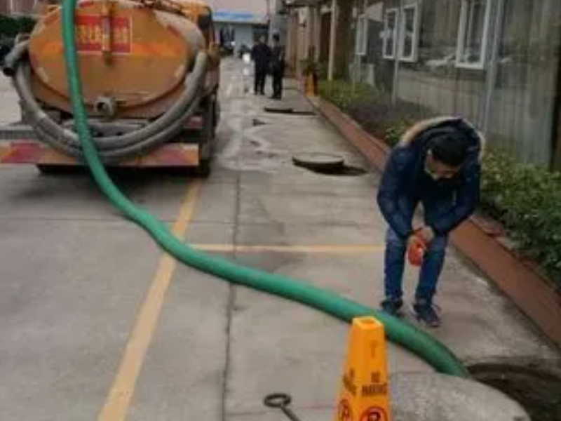 沈阳环卫所抽粪，公司抽化粪池、泥浆、粪坑清理隔油池