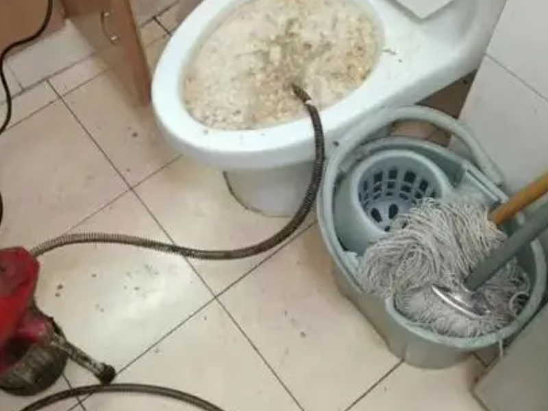 沈阳隔油池清掏清洗,高压车清洗疏通污水管道,抽粪