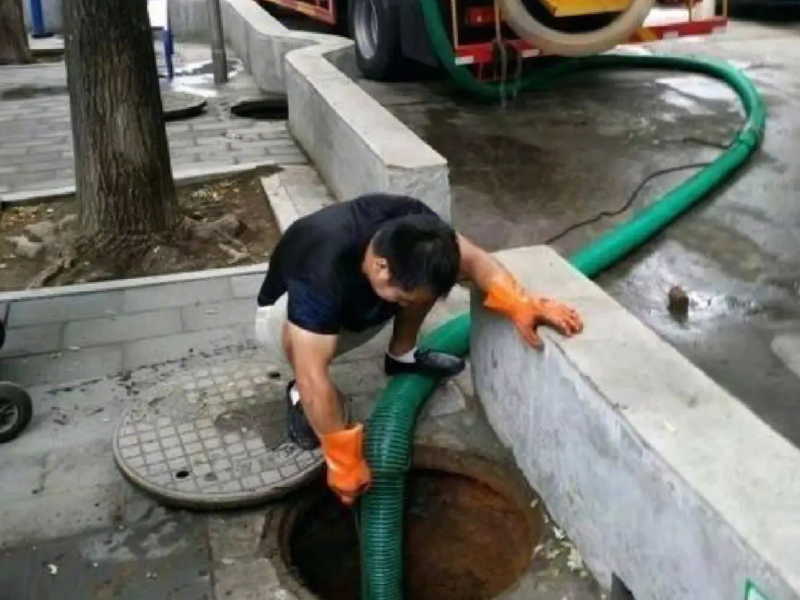 沈阳清理市政、小区、饭店、工厂各种主管道抽化粪池