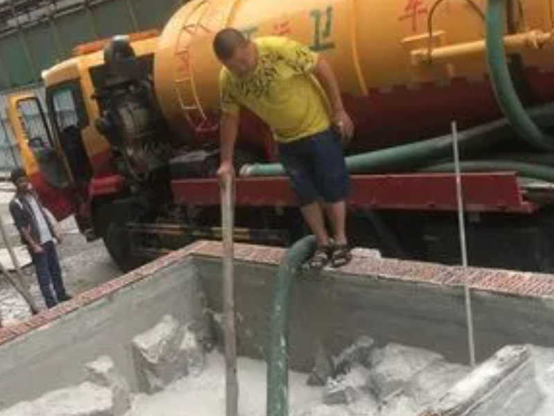 沈阳大型吸污车吸化粪池(专车抽粪)抽化粪池清理污水