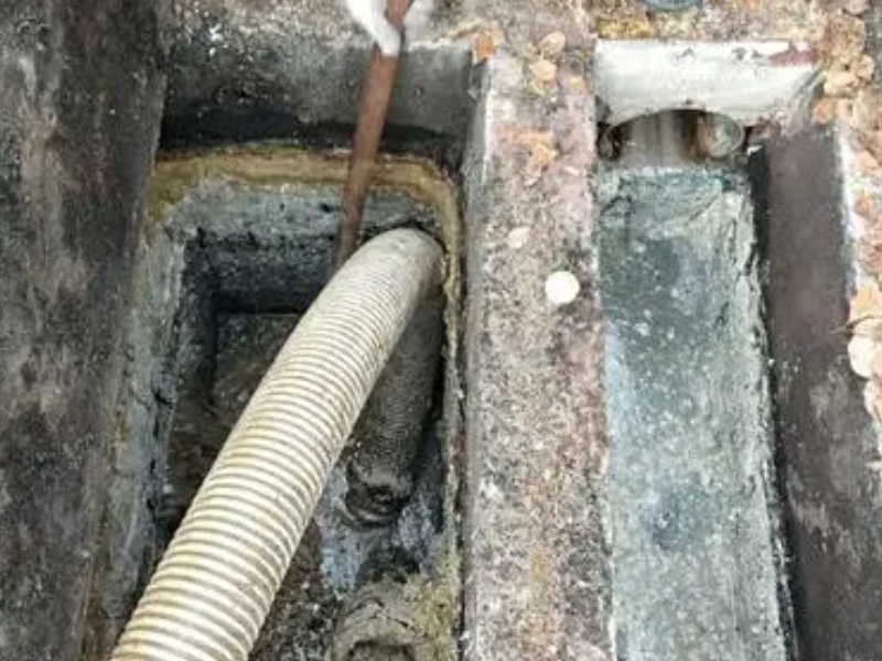 沈阳专业抽粪 工厂大型化粪池污水池清理使用大吸污车